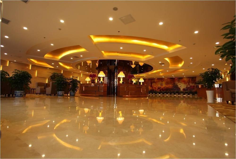Hotel Days By Wyndham Guomen Beijing